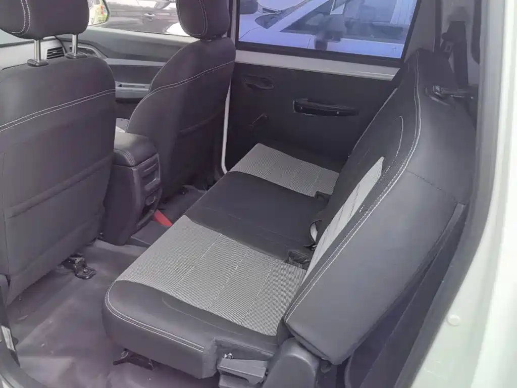 Wuling Hongguang — миниатюра 17