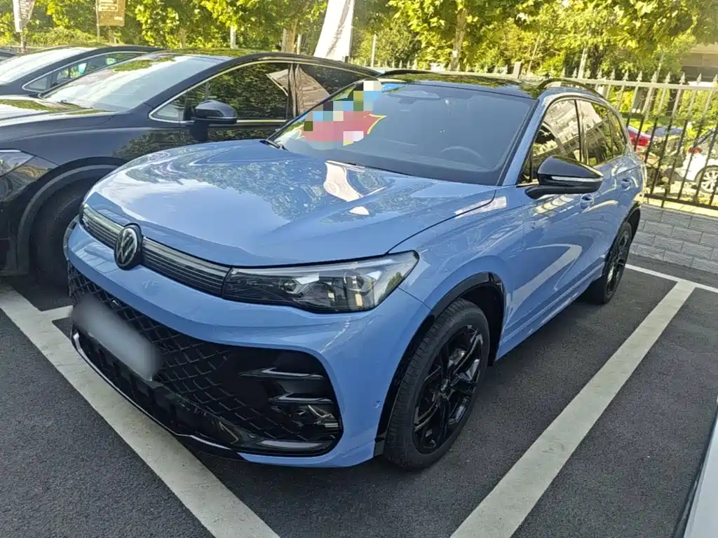 Volkswagen Tiguan L — миниатюра 2