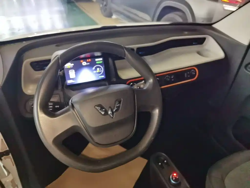 Wuling MINIEV — миниатюра 10