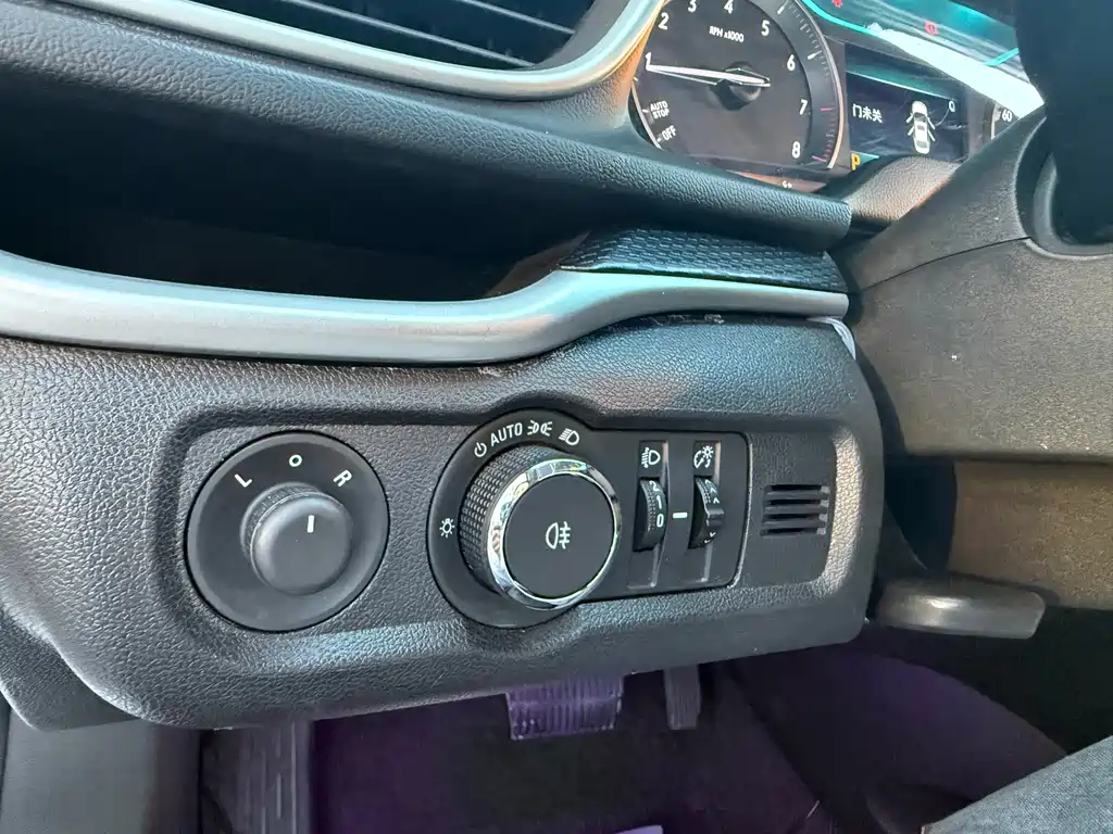 Buick Excelle — миниатюра 17
