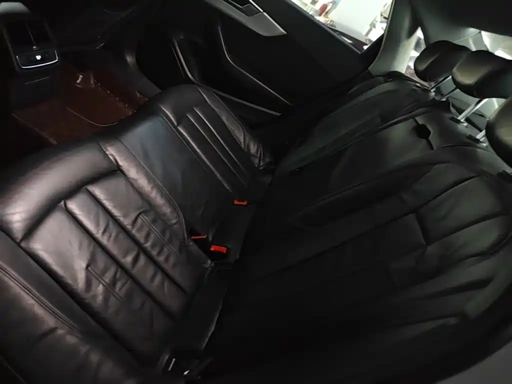 Audi A4L — миниатюра 17