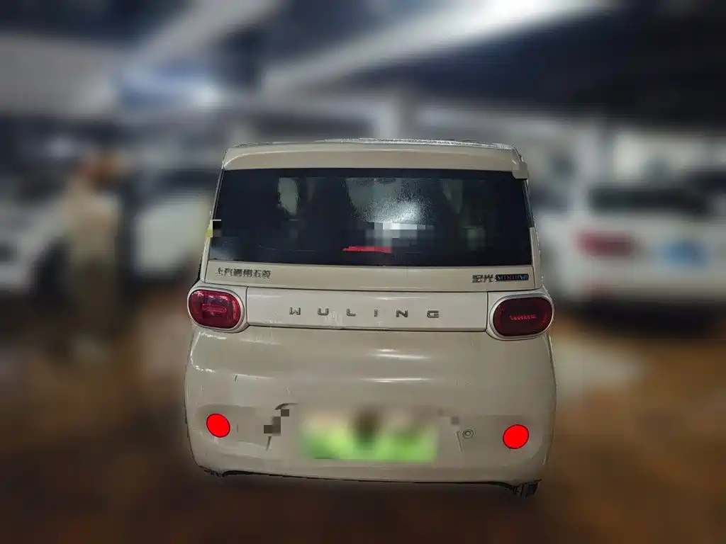 Wuling MINIEV — миниатюра 3