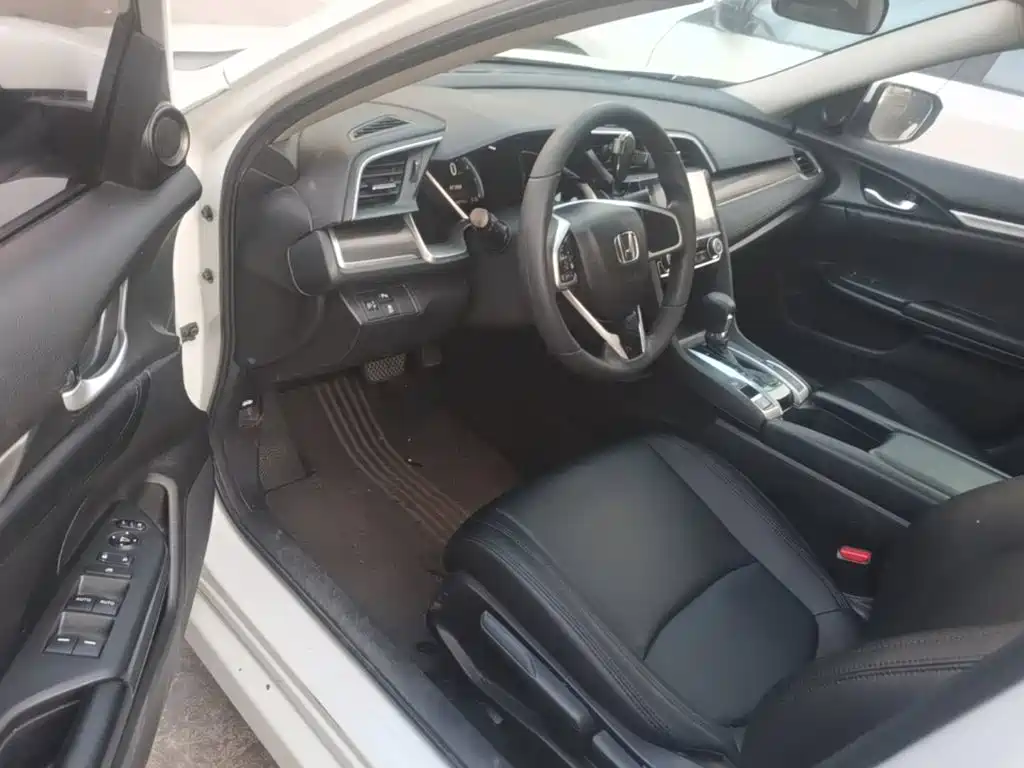 Honda Civic — миниатюра 16