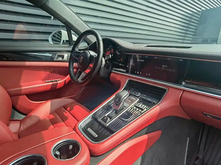 Porsche Panamera — миниатюра 5