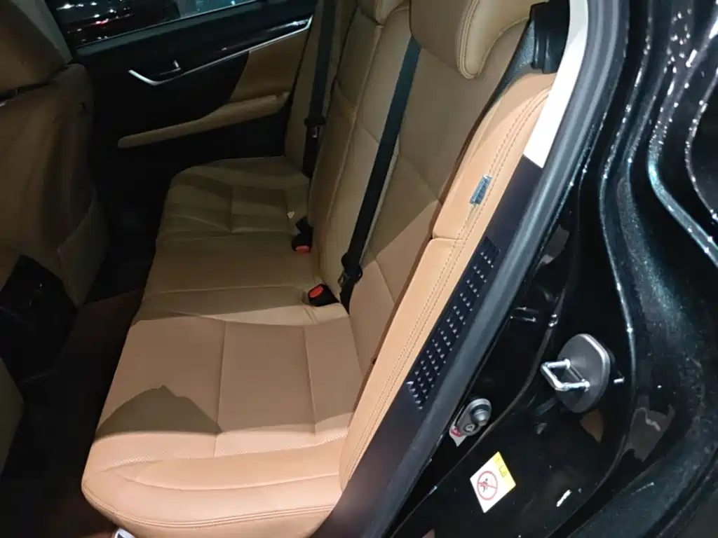 Lexus GS — миниатюра 17