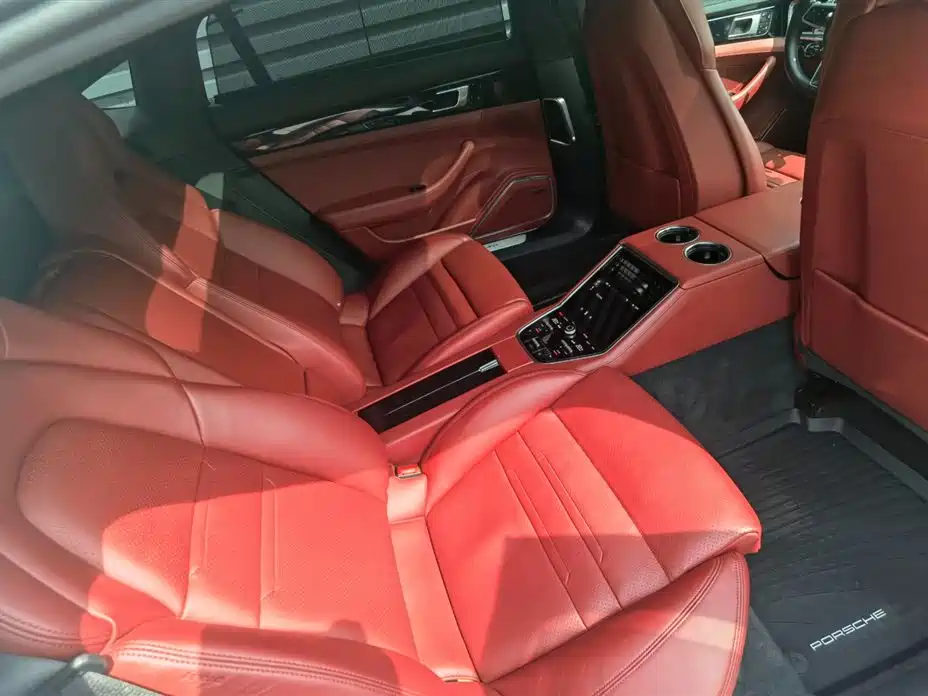 Porsche Panamera — миниатюра 7