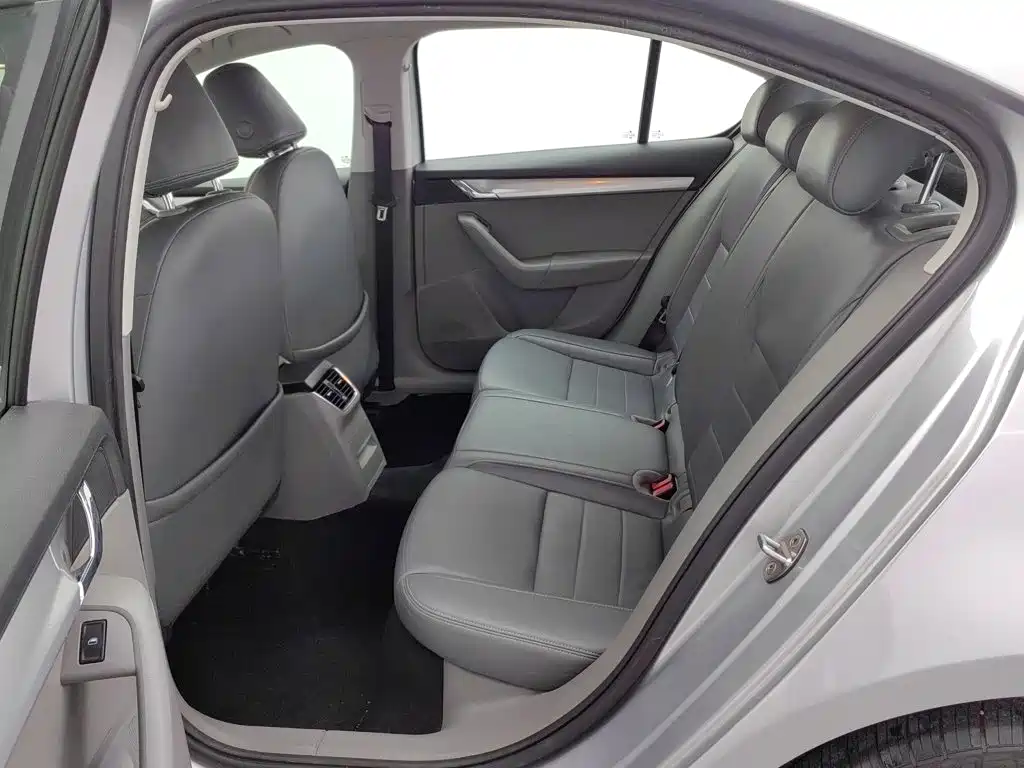 Skoda Octavia — миниатюра 15