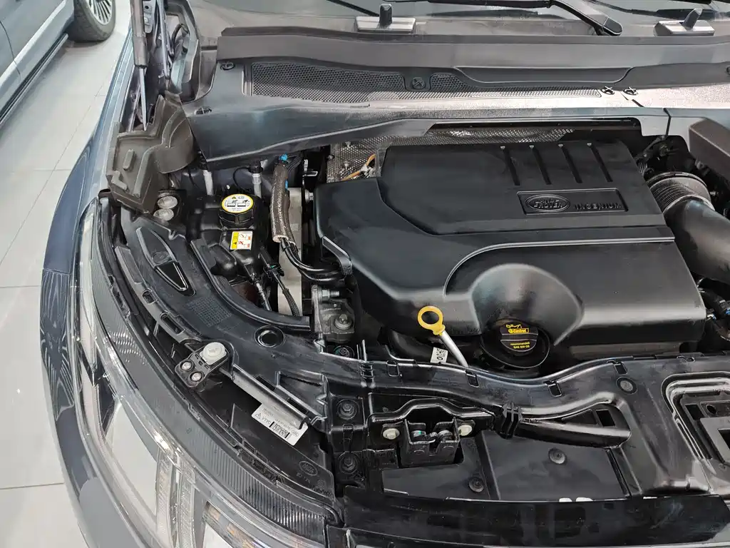 Land Rover Discovery Sport — миниатюра 29