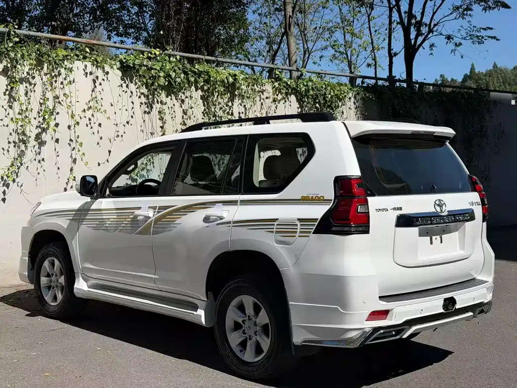 Toyota Prado — миниатюра 9