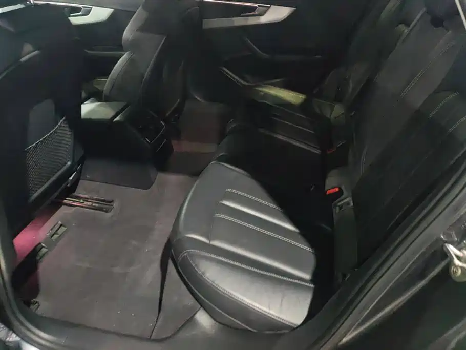 Audi A4L — миниатюра 11