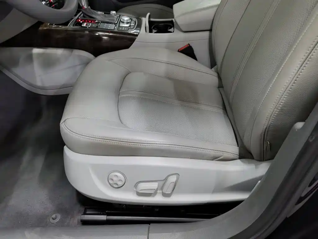 Audi A6L — миниатюра 20