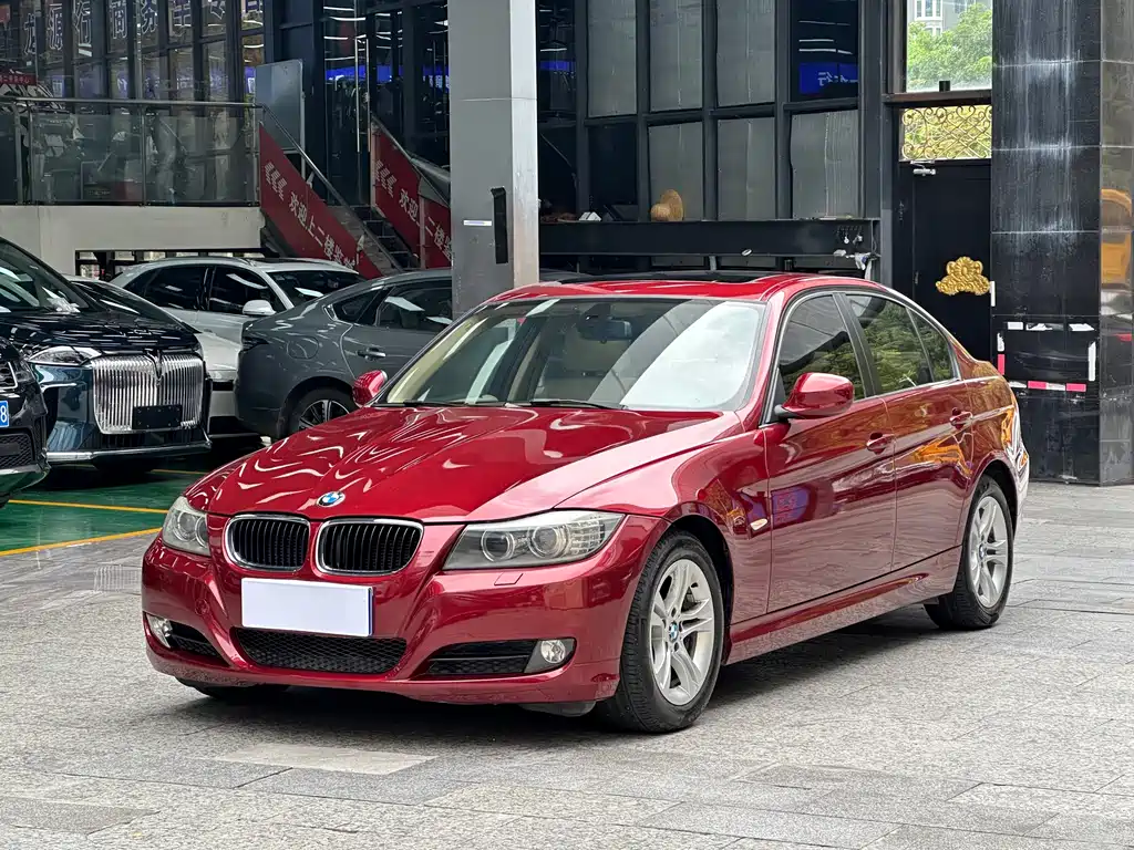 BMW 3 Series (Import) 2012