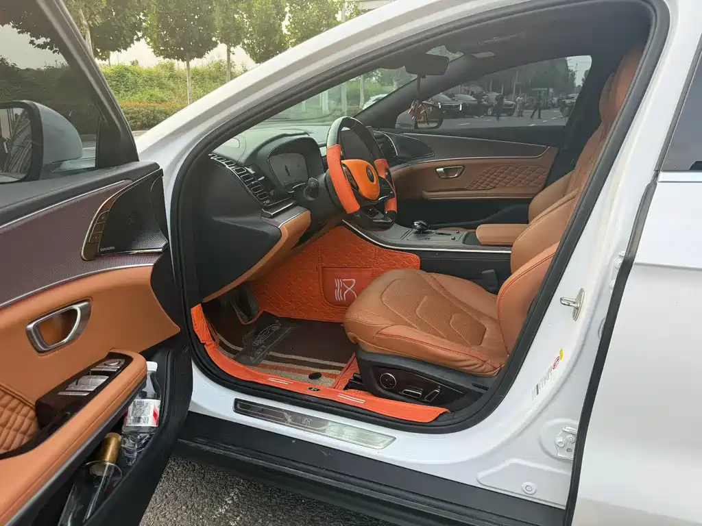 BYD Han — миниатюра 4