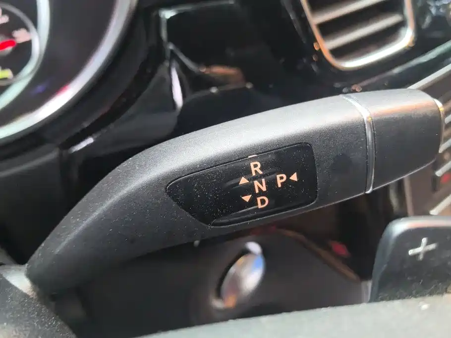 Mercedes-Benz GLE New Energy — миниатюра 16