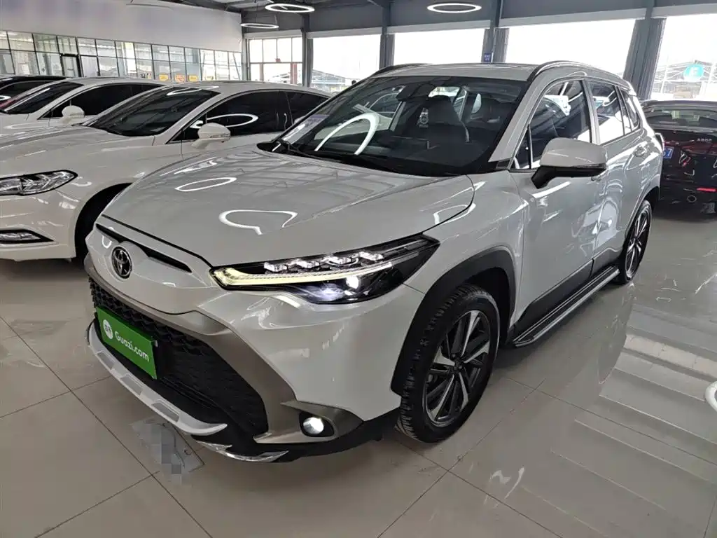 Toyota Frontlander 2022 2.0L CVT Luxury PLUS