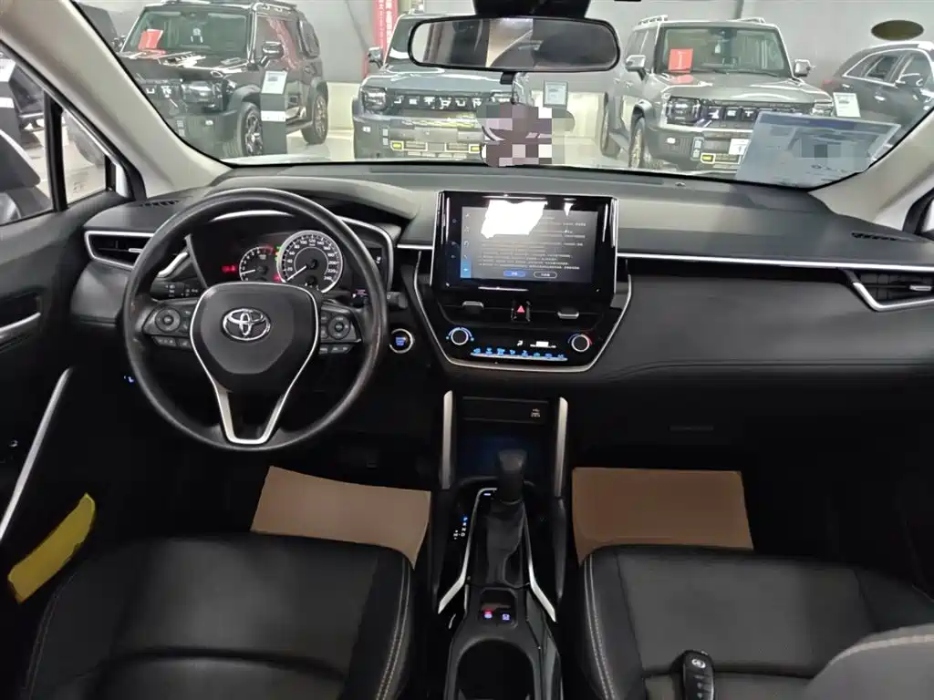 Toyota Frontlander 2022 2.0L CVT Luxury PLUS