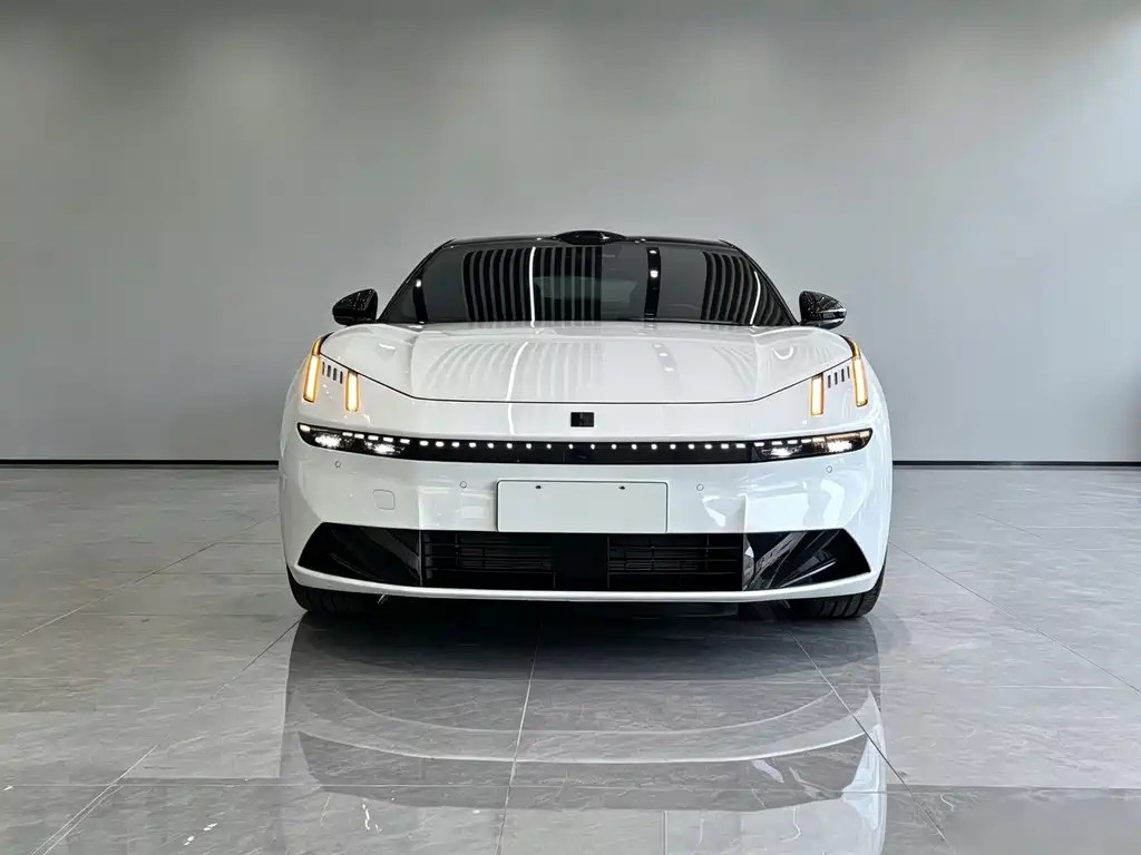 Lynk & Co 10 — миниатюра 2