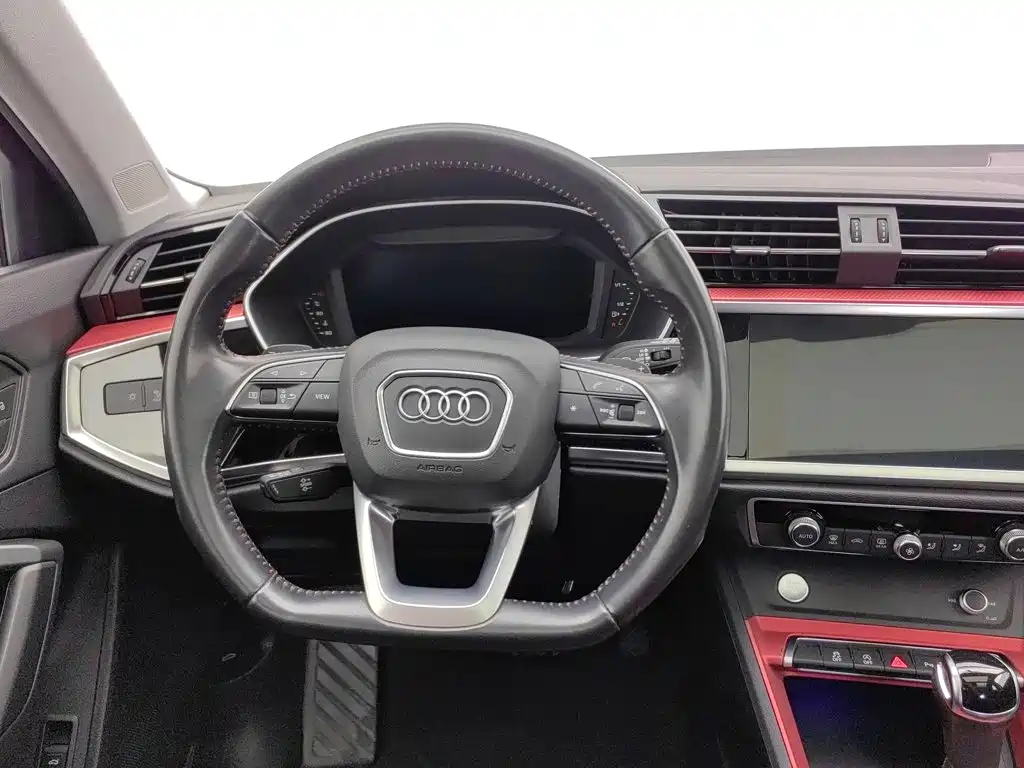 Audi Q3 — миниатюра 11