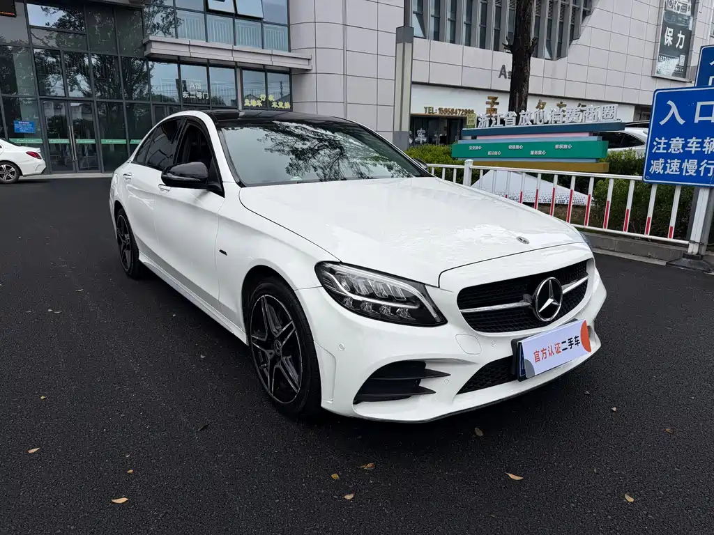 Mercedes-Benz C-Class — миниатюра 5