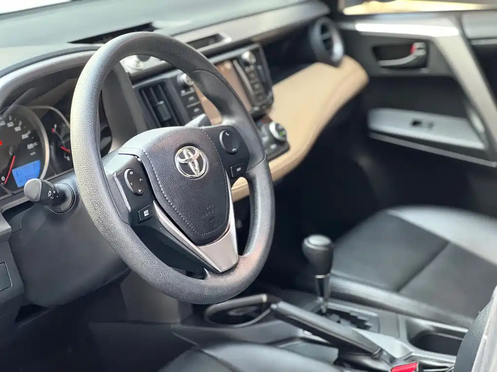 TOYOTA RAV4 RONGFANG