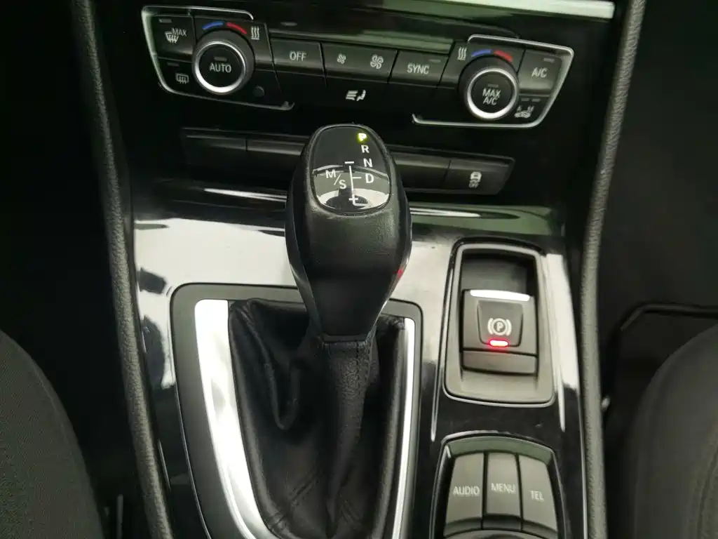 BMW 2 Series Active Tourer — миниатюра 13