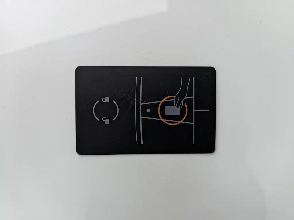 Tesla Model 3 — миниатюра 19