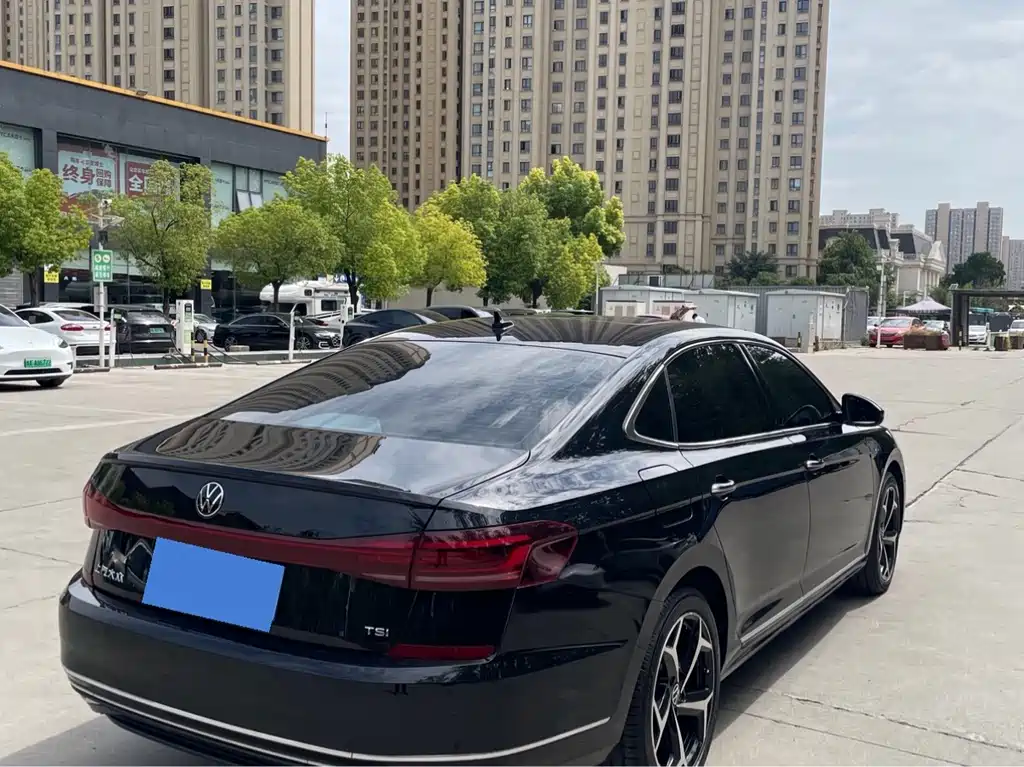 Volkswagen Passat — миниатюра 6