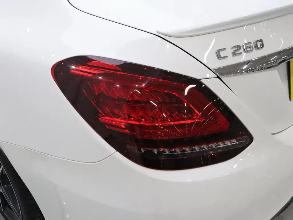 Mercedes-Benz C-Class — миниатюра 19
