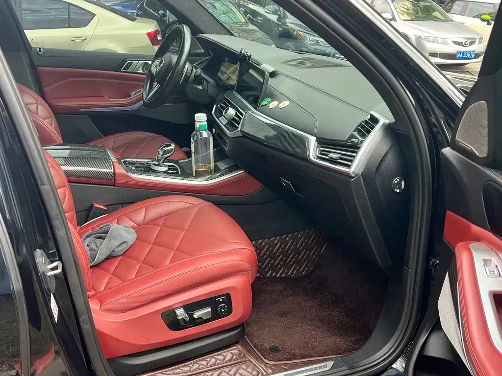 BMW X5 — миниатюра 12