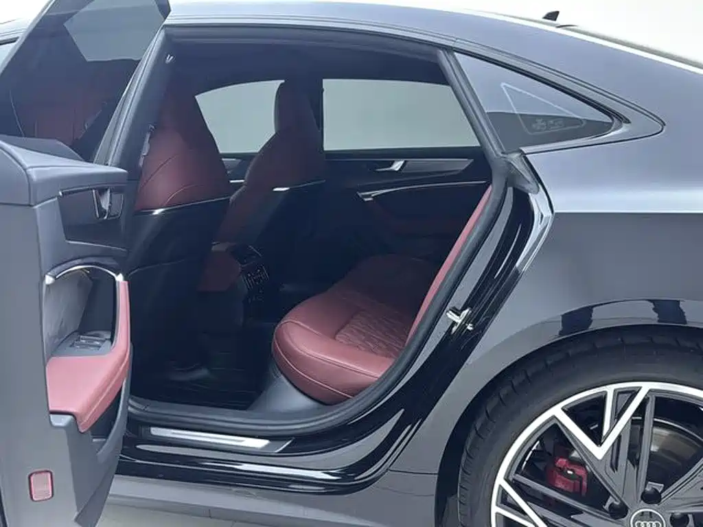 Audi A7L — миниатюра 23