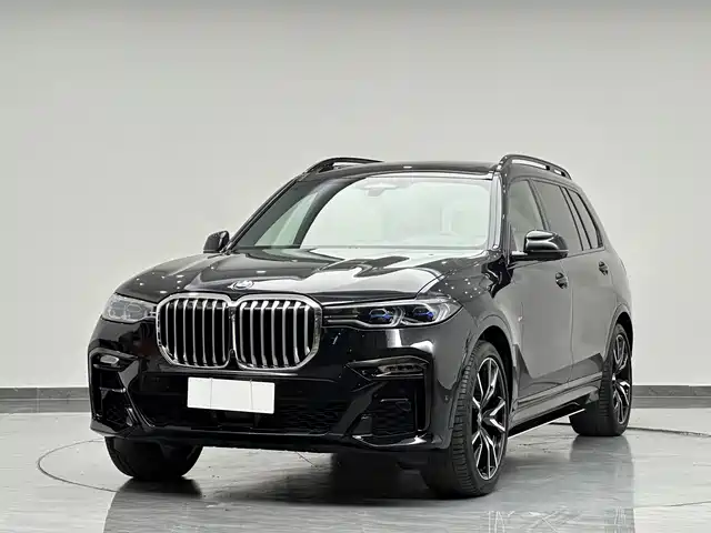 BMW X 7 2021 x Drive 40i — фото 1