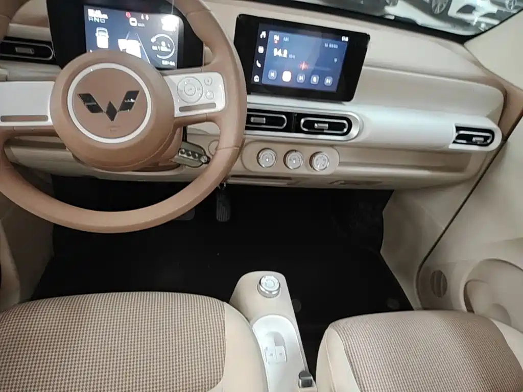 Wuling MINIEV — миниатюра 13