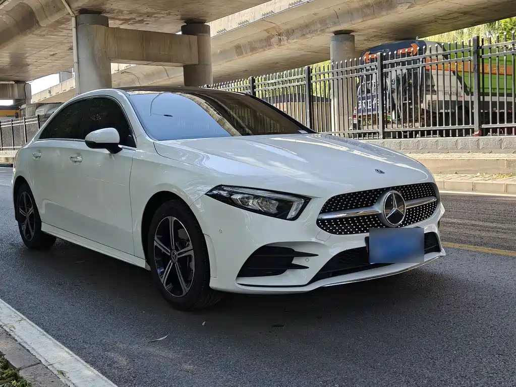 MERCEDES-BENZ A CLASS