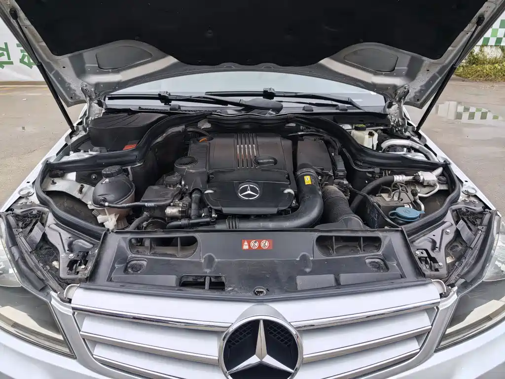 Mercedes-Benz C-Class (Import) — миниатюра 19