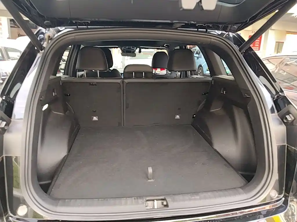Geely Xingyue L — миниатюра 19