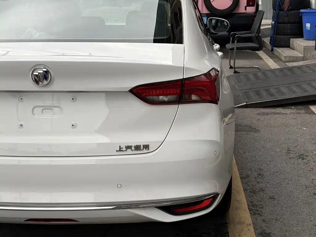 Buick Verano — миниатюра 6