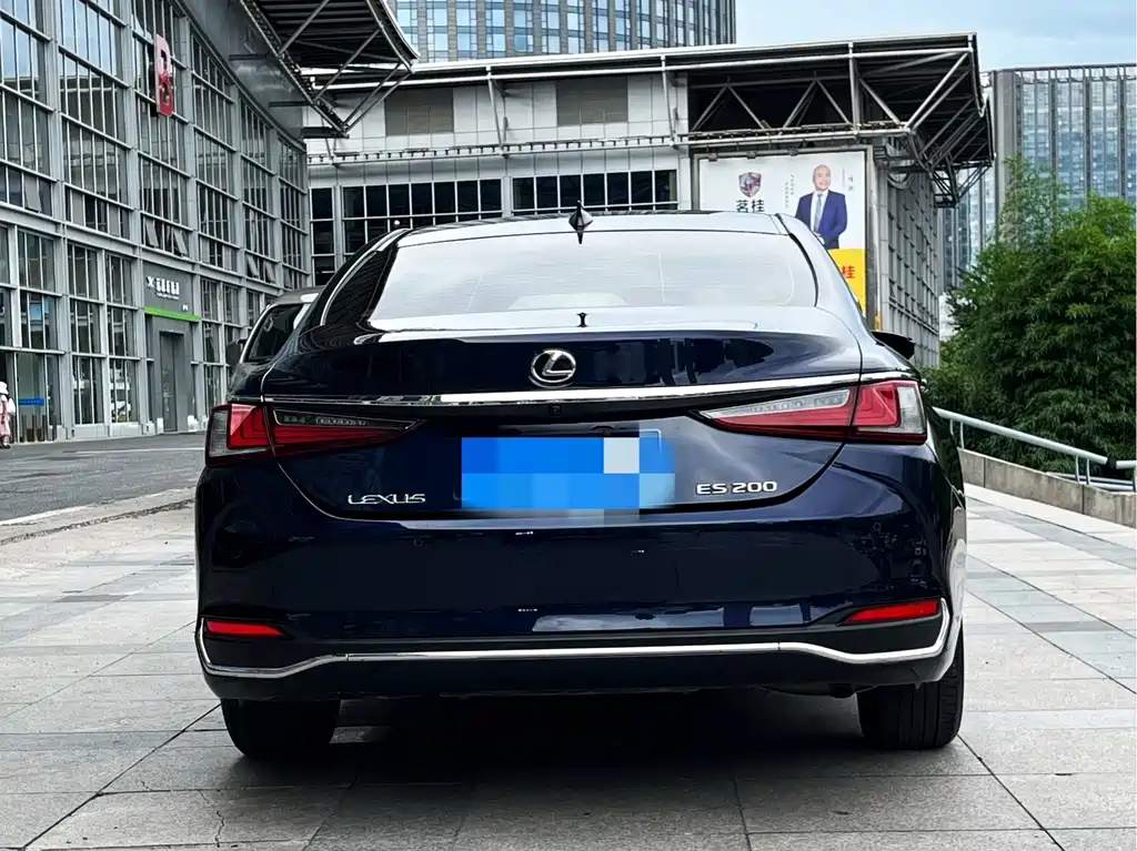 Lexus ES — миниатюра 5