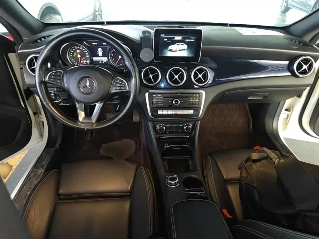 Mercedes-Benz CLA (Import) — миниатюра 10