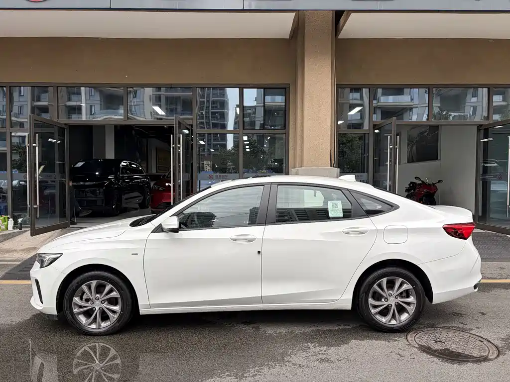 Buick Verano — миниатюра 5