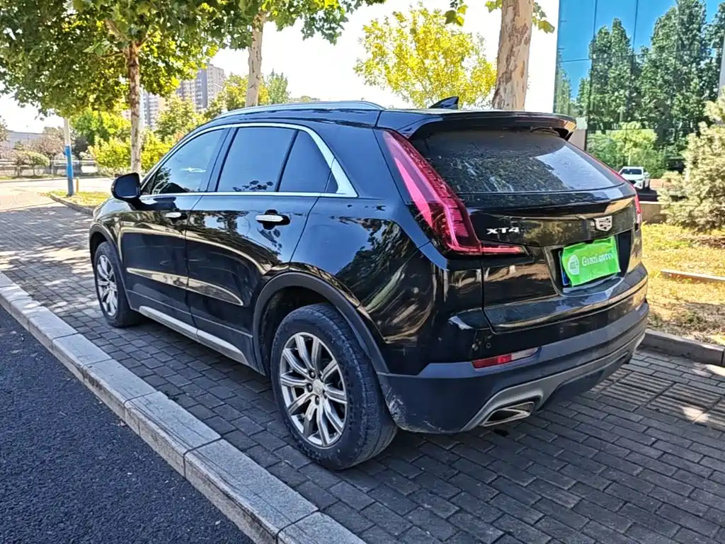Cadillac XT4 — миниатюра 5