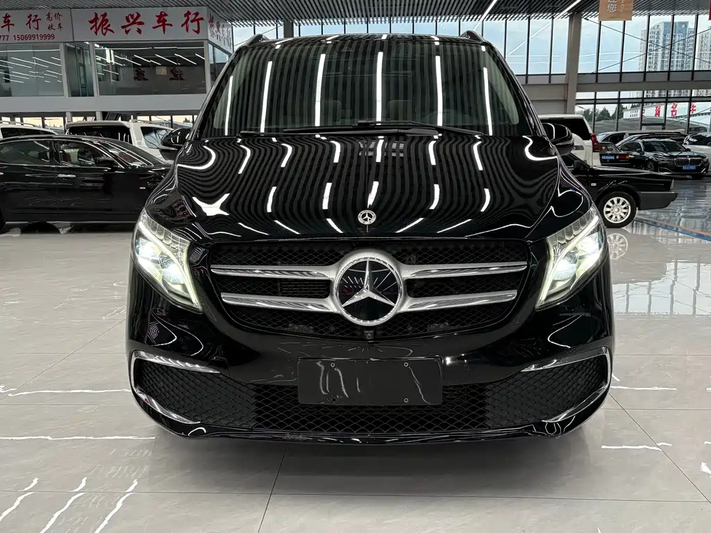 Mercedes-Benz V-Class — миниатюра 2