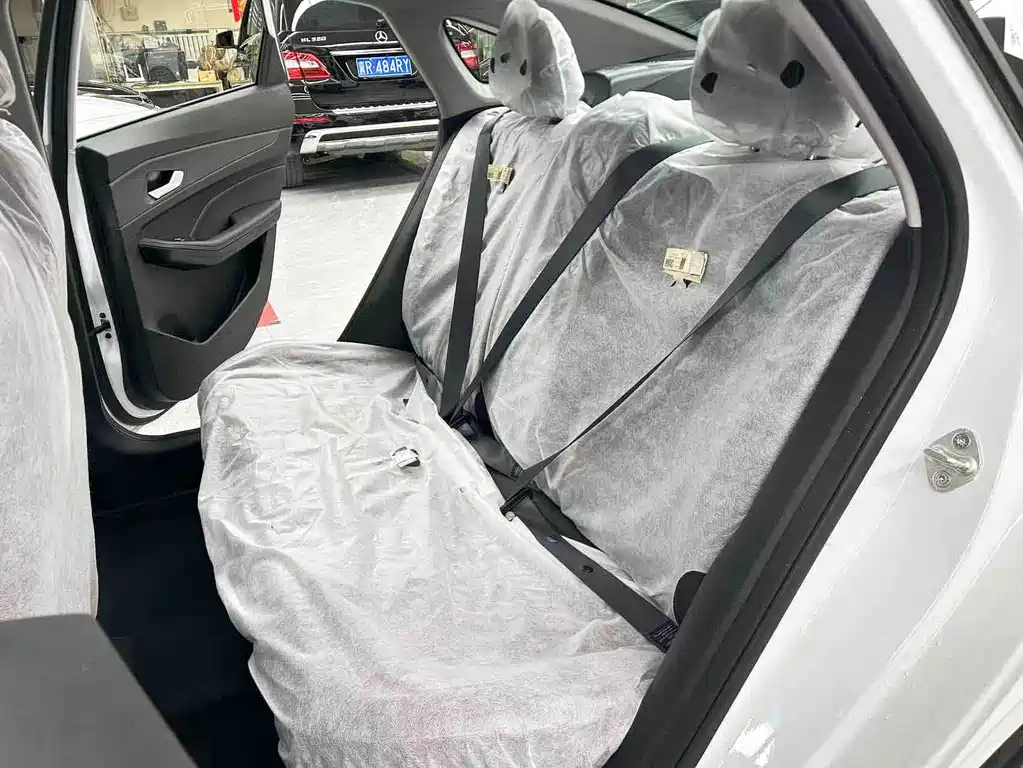 Geely Binrui — миниатюра 12