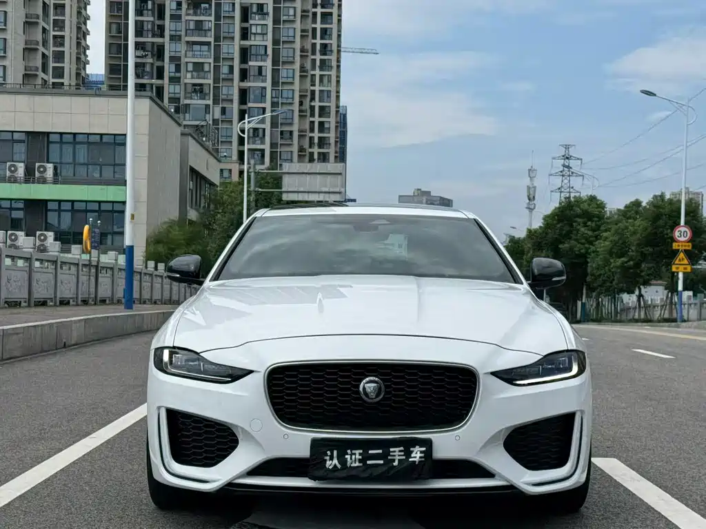Jaguar XEL — миниатюра 2