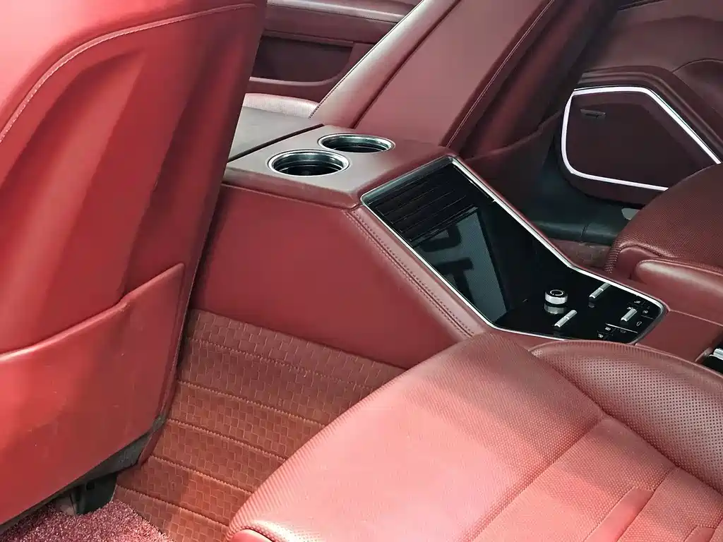 Porsche Panamera — миниатюра 9