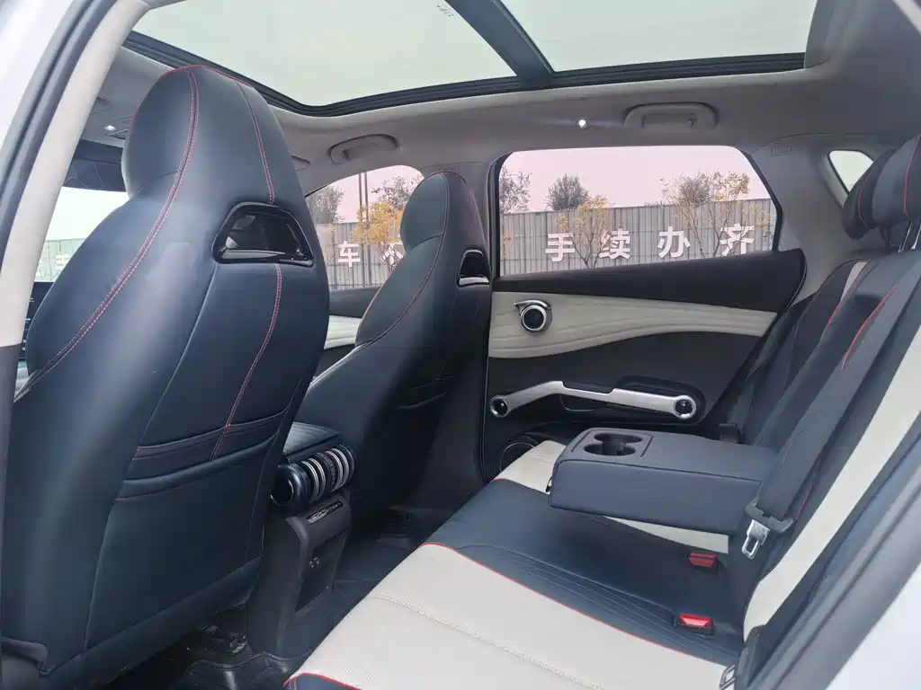 BYD Yuan Plus — миниатюра 5