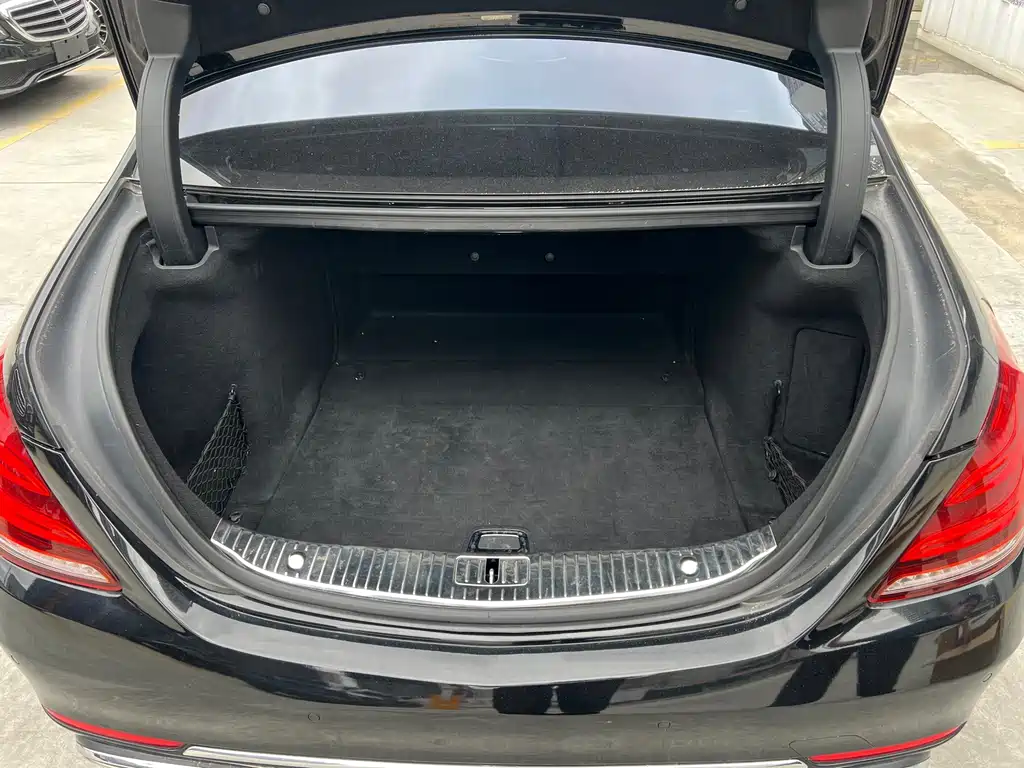 Mercedes-Benz S-Class — миниатюра 32