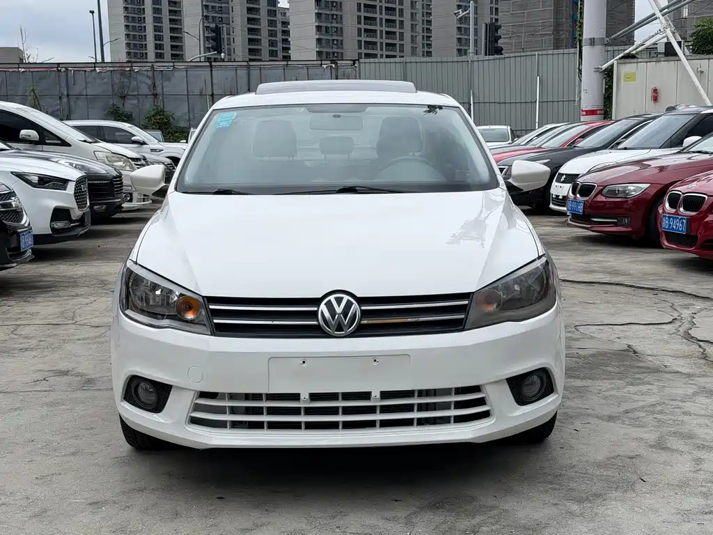 Volkswagen Jetta — миниатюра 2