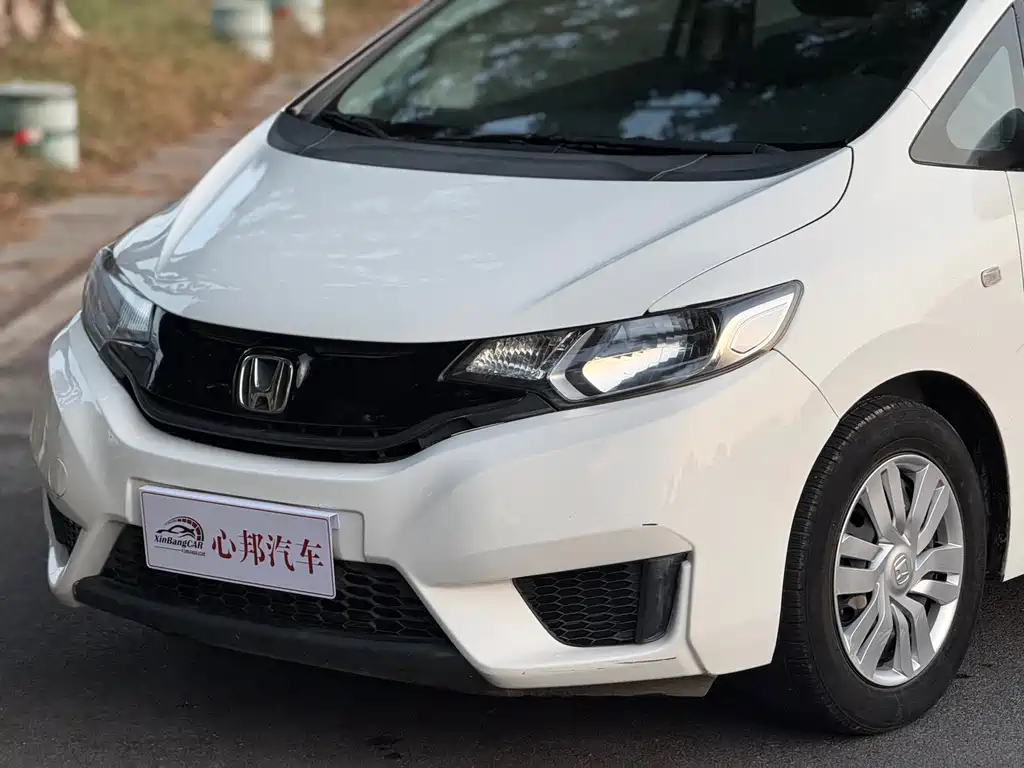 Honda Fit — миниатюра 9