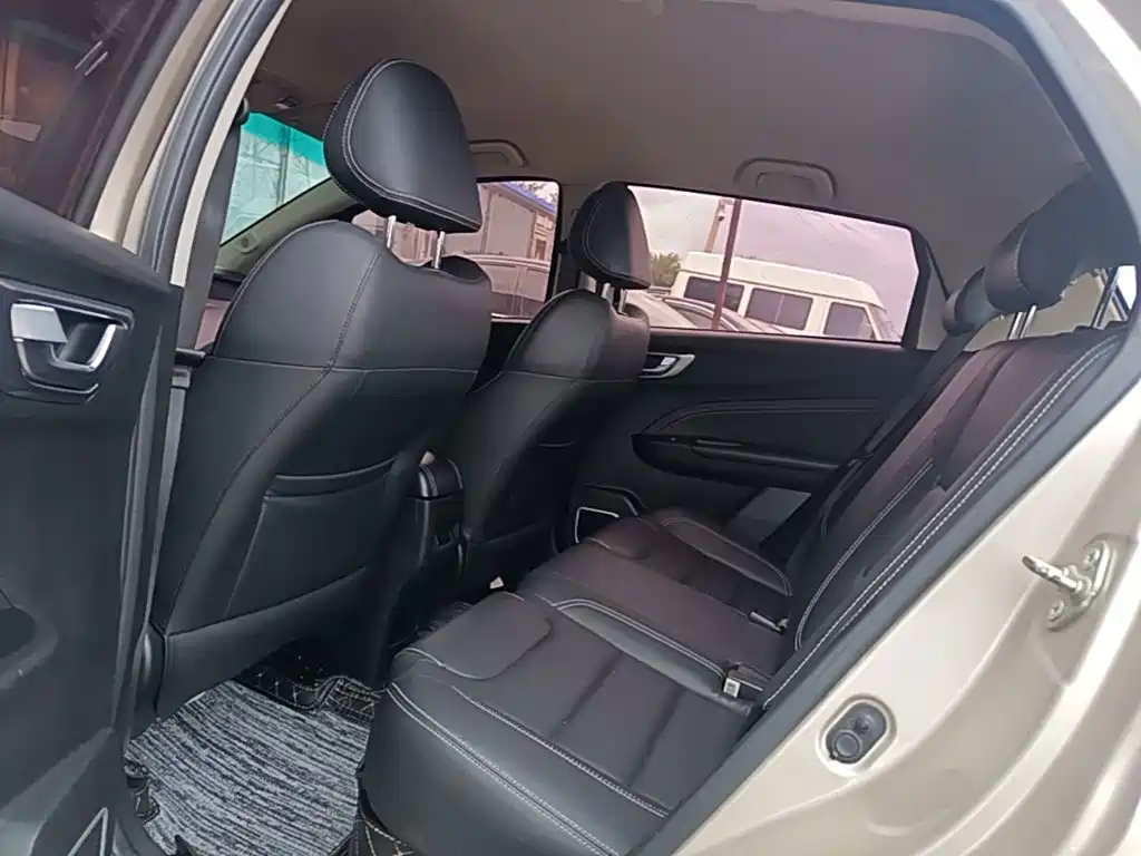 Geely Vision X3 — миниатюра 17