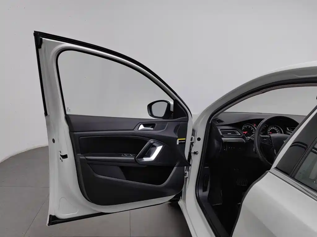 Peugeot 408 — миниатюра 8